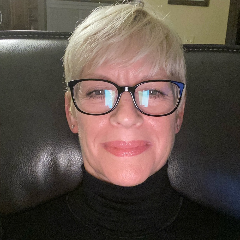 Meet your Posher, Beth